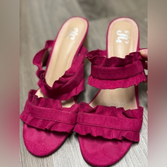 Women's Pink Suede Ruffle Sandals - Picture 2 of 5